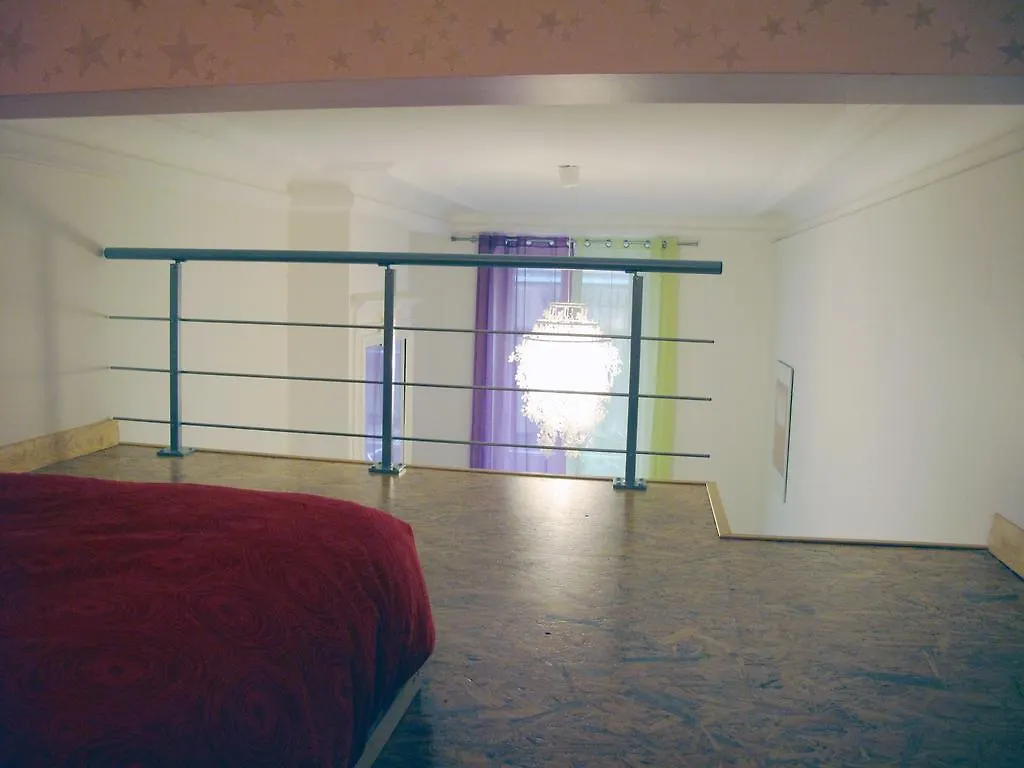 Апартаменты Studio Canal Saint Martin